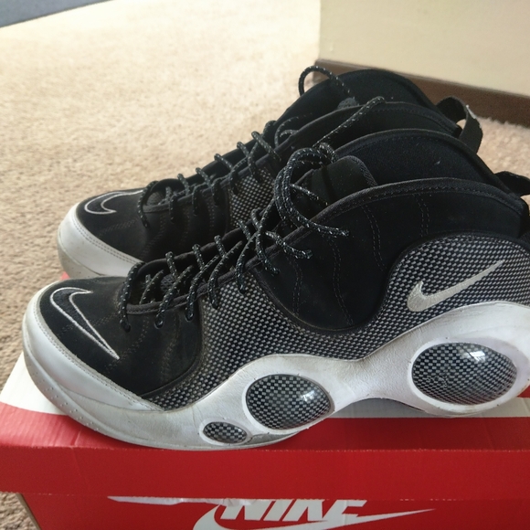 MEN SHOES - Picture 2 of 6